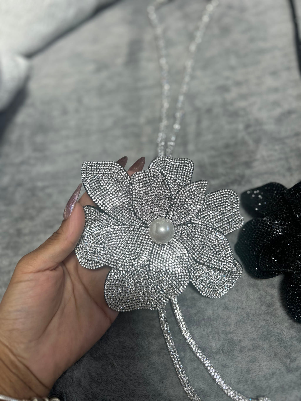 Floral Rhinestone Necklace
