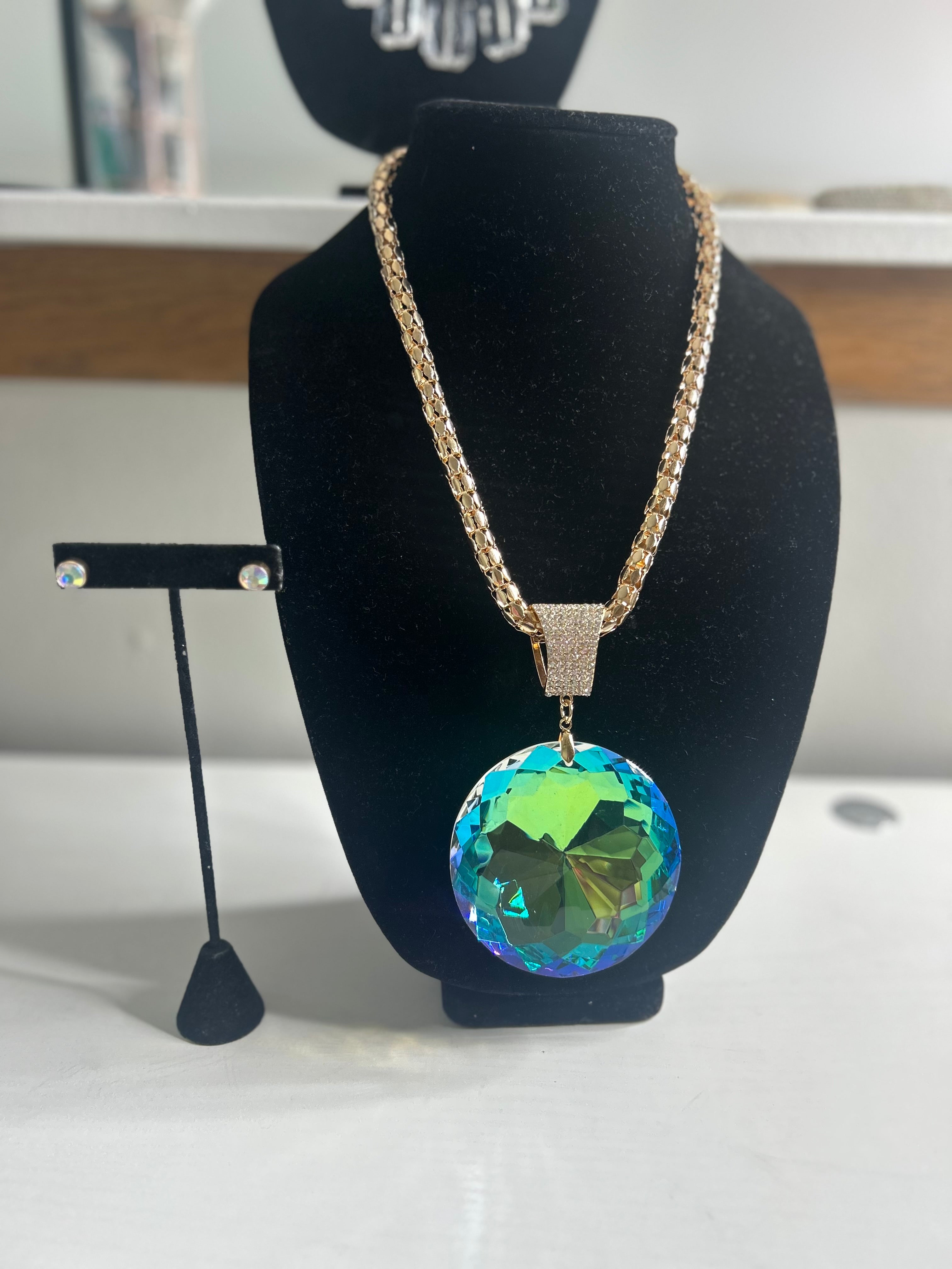 Oversize Stone Necklace