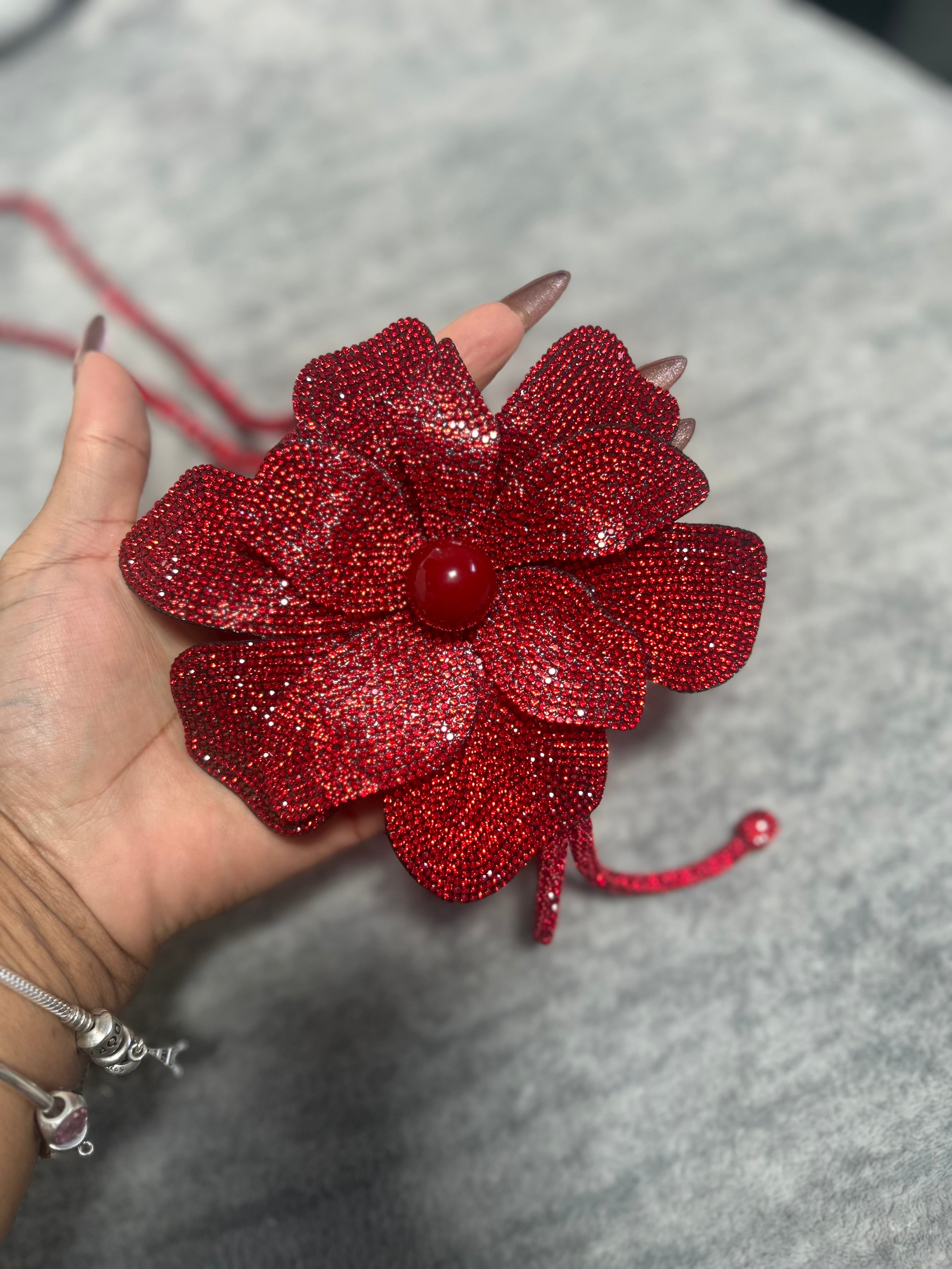 Floral Rhinestone Necklace