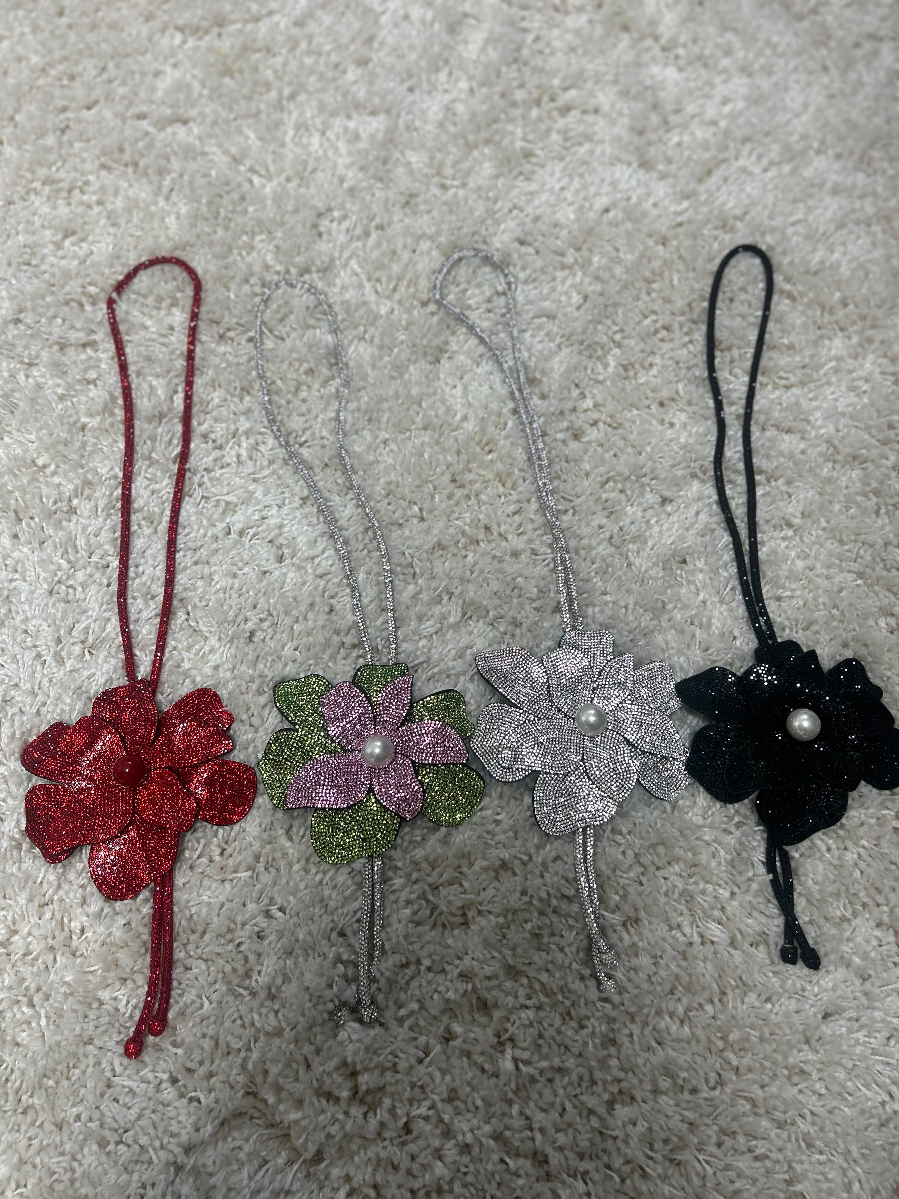 Floral Rhinestone Necklace